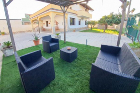 Villa La Sosta - 150m dal mare - Patio Privato e Areal Relax, Arenella